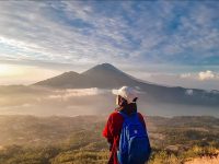 Sunrise Trekking Gunung Batur & Mandi di Air Panas Alami